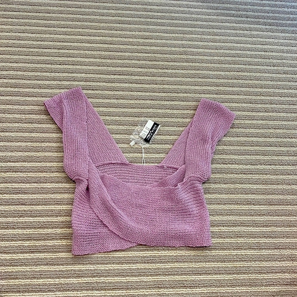Light purple knit crop top